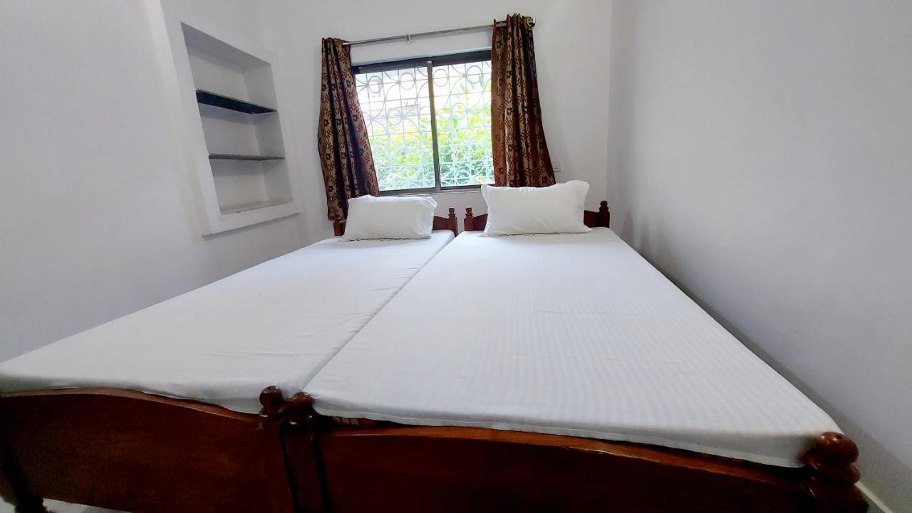 Nilam Guest House Бодх-Гая Экстерьер фото