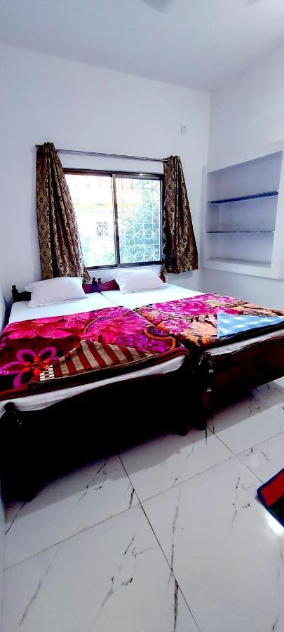 Nilam Guest House Бодх-Гая Экстерьер фото