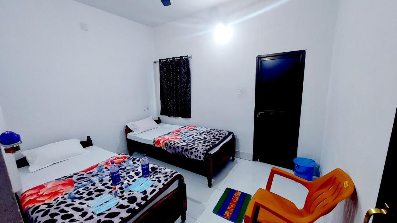 Nilam Guest House Бодх-Гая Экстерьер фото