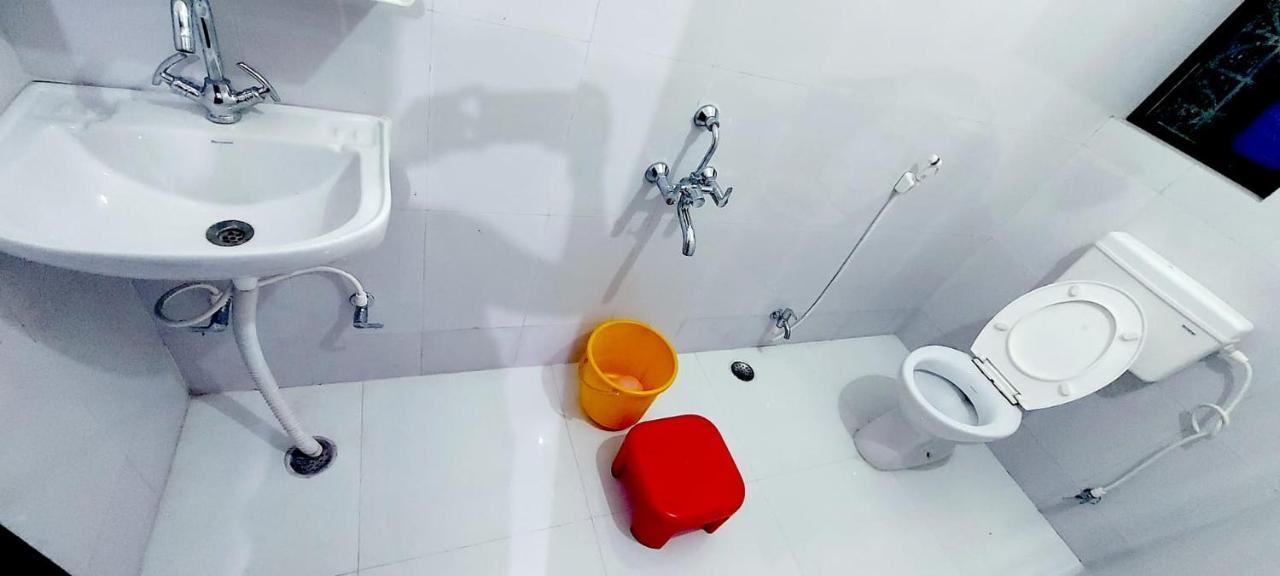 Nilam Guest House Бодх-Гая Экстерьер фото